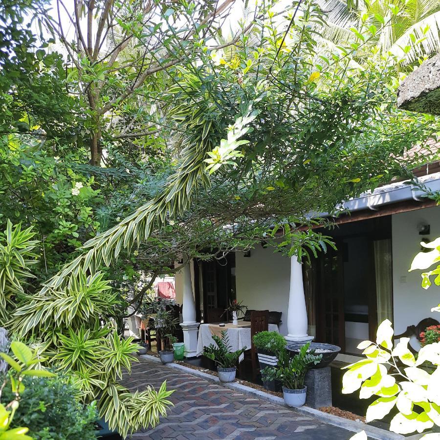 Susee Villa Bentota Exterior photo